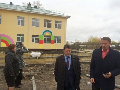Александр Воронков на строительной площадке детского сада в селе Евлашево